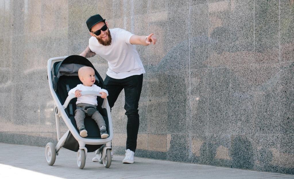 Spacerówki z szerokim siedziskiem – przedstawiamy najlepsze modele