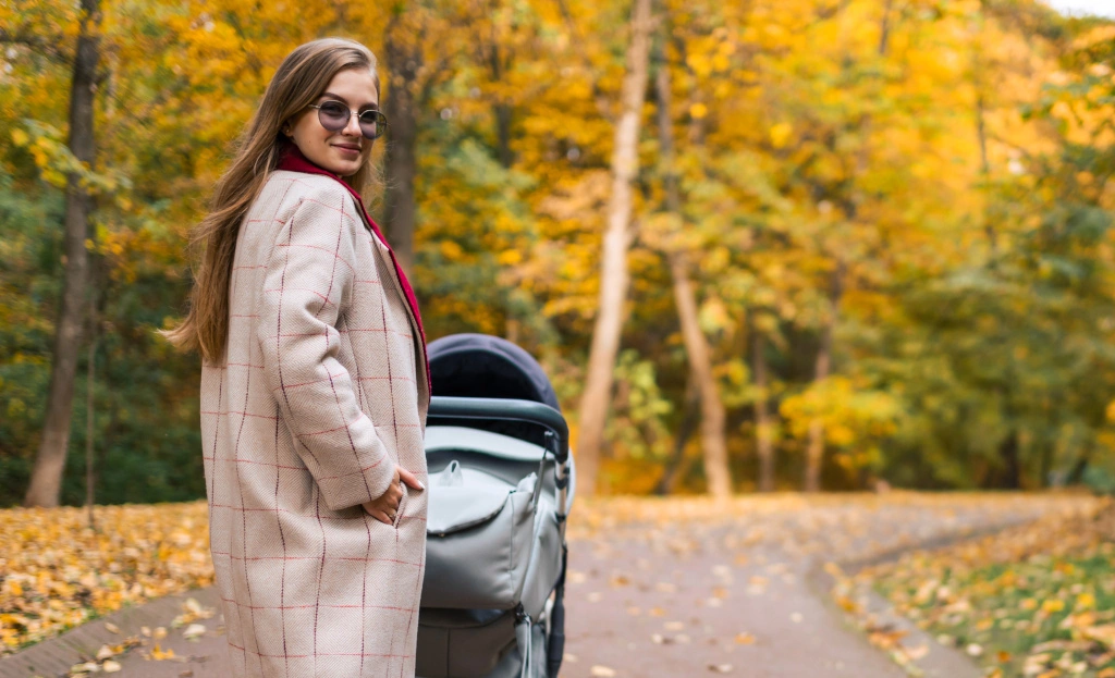 Wózek dla dziecka na jesień – kompatybilne i funkcjonalne