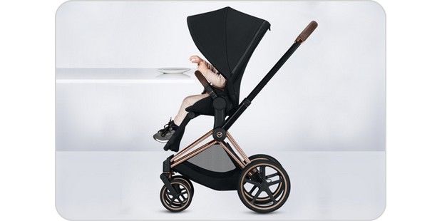 Cybex e-Priam siedzisko na wysokości stołu